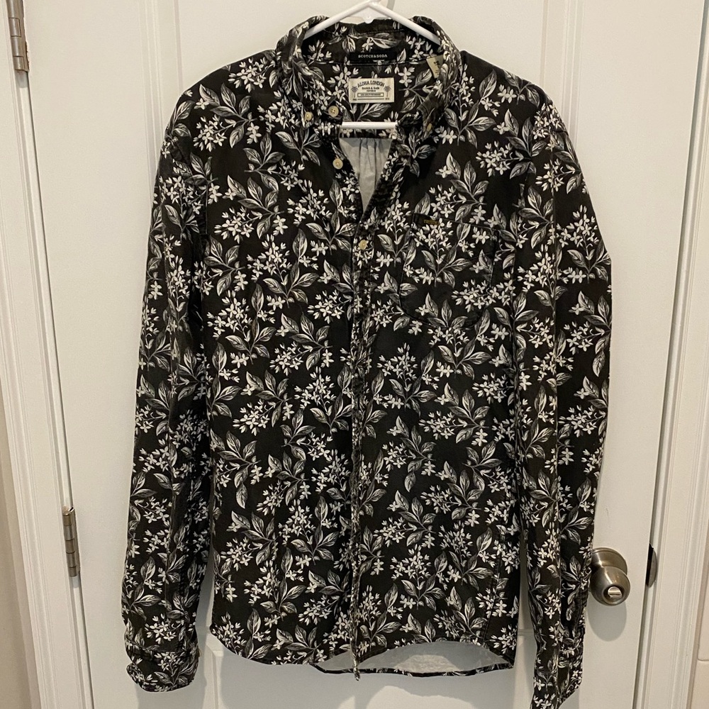 Scotch & Soda Aloha London mens shirt.  Size Large.